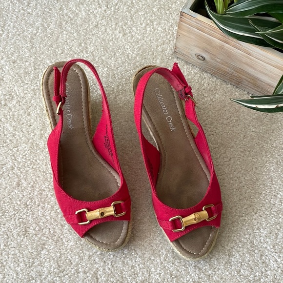 Coldwater Creek Summer Wedge Red Espadrilles - Picture 2 of 12